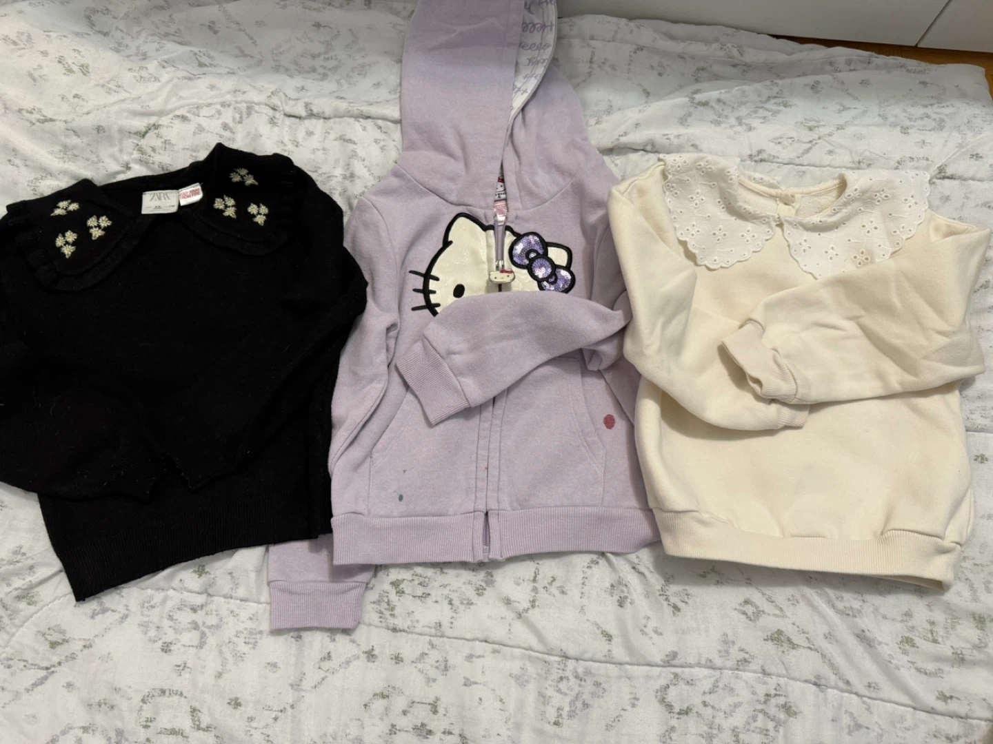 Kids' Clothing Bundle - 4 years old girl 👧🏻 - photo 3