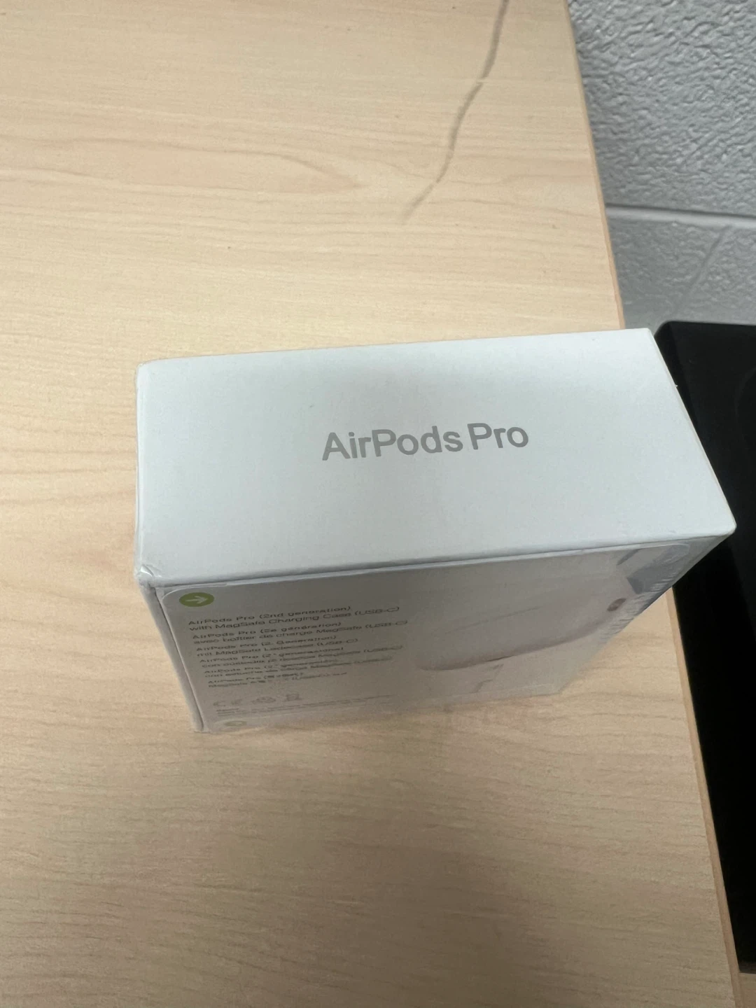 Apple AirPods Pro (2nd Gen) - photo 2
