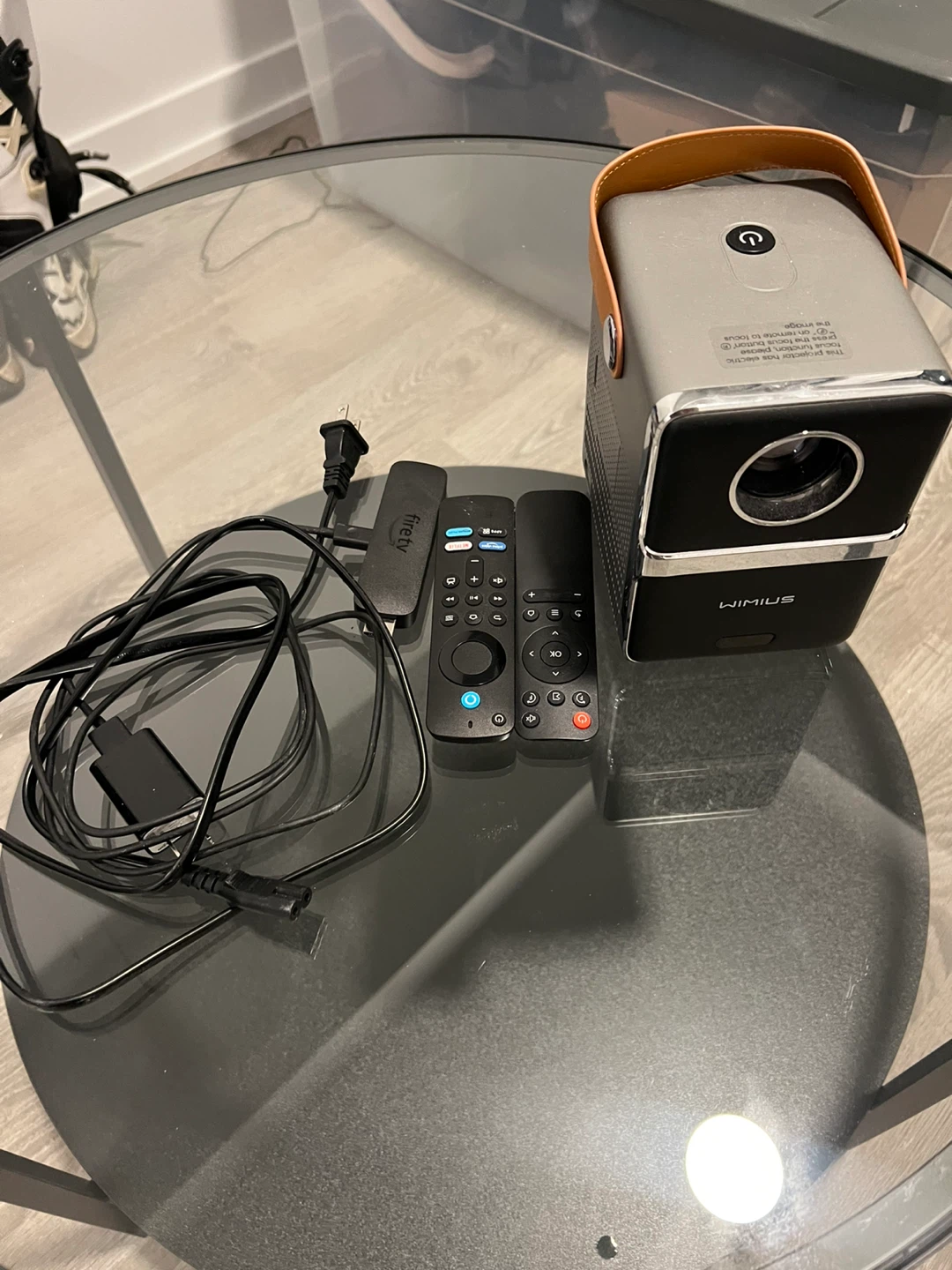WIMIUS Mini Projector with Fire TV Stick and Remote - photo 2