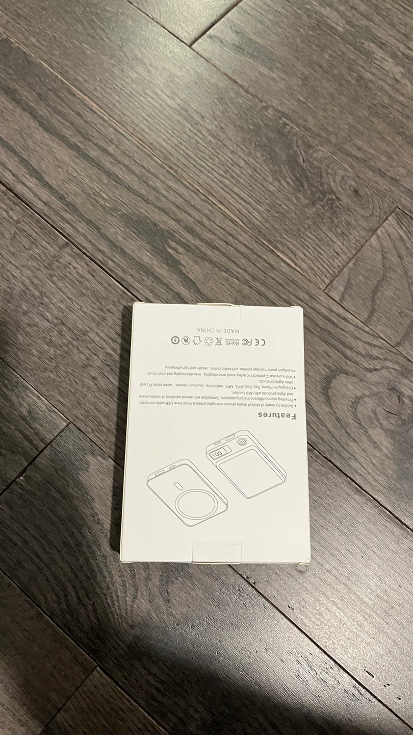 10000mAh Magnetic Wireless Fast Charging Power Bank - photo 2