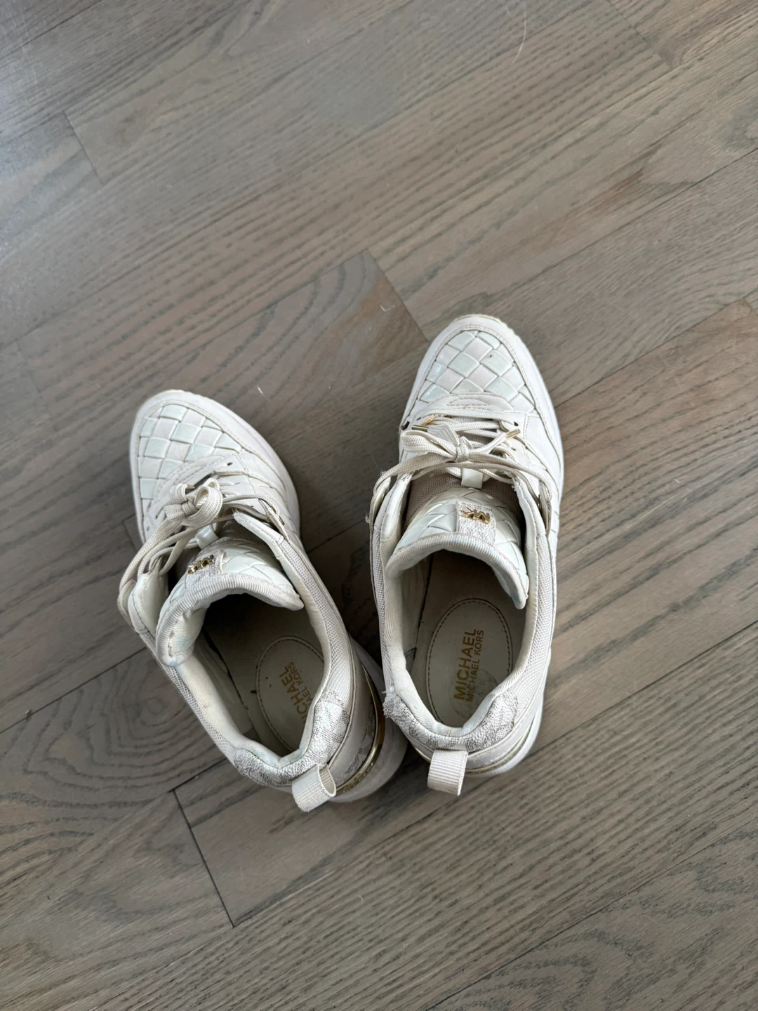 Michael Kors White Leather Woven Sneakers size 7.5 - photo 3