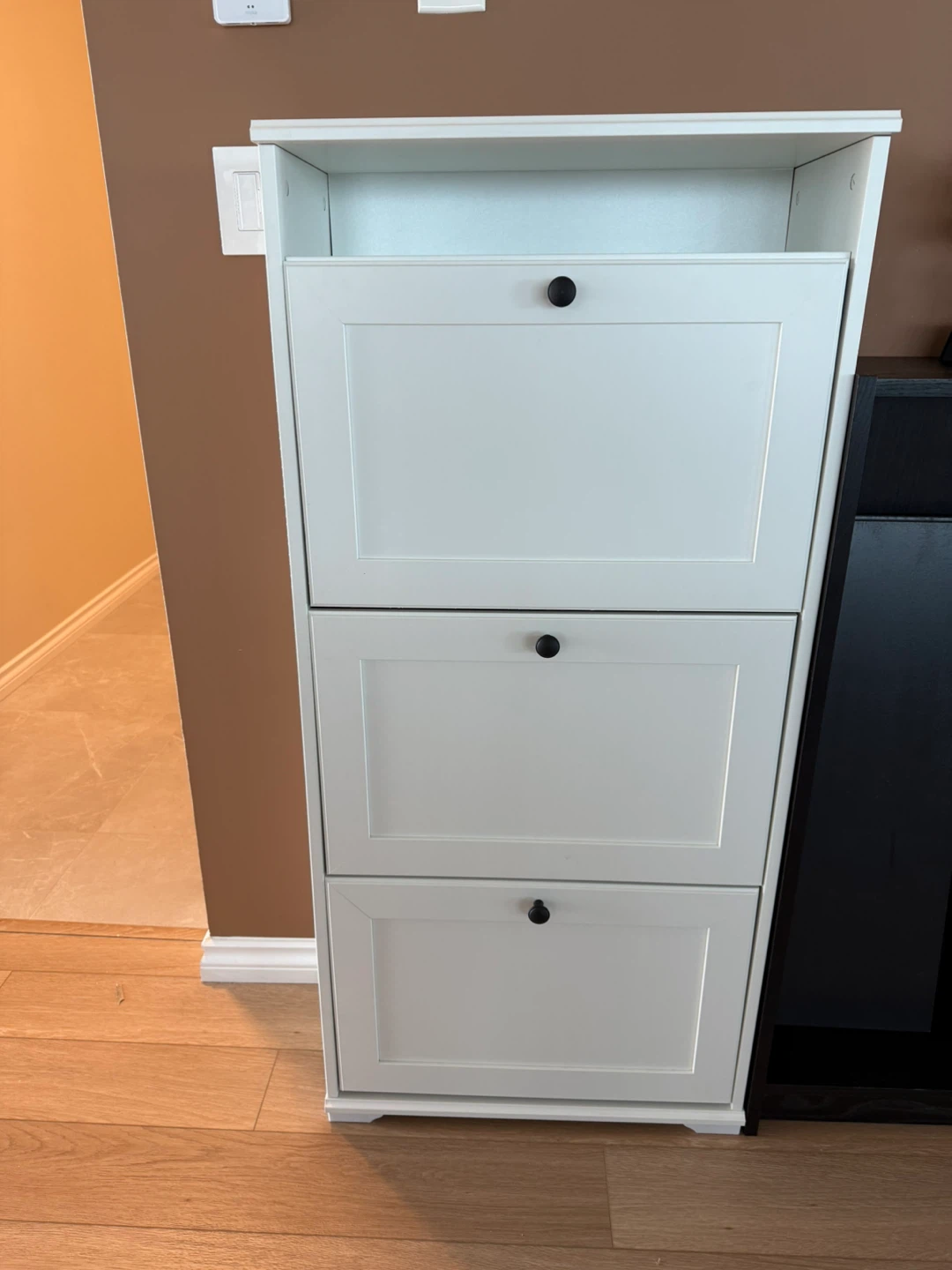 White 3-Drawer Shoe Cabinet - photo 2