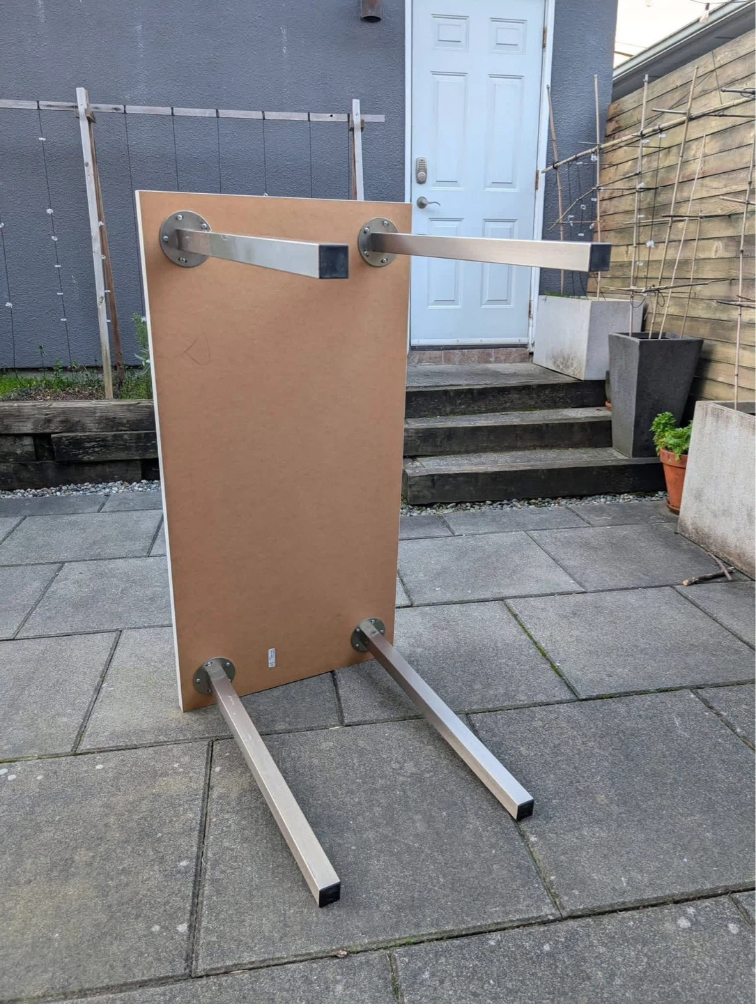 White Table with Metal Legs - photo 3