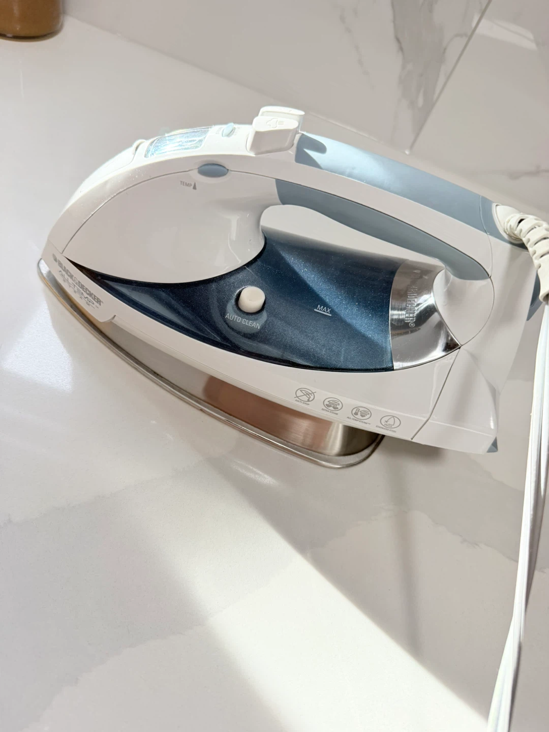 Black and decker Iron - photo 4