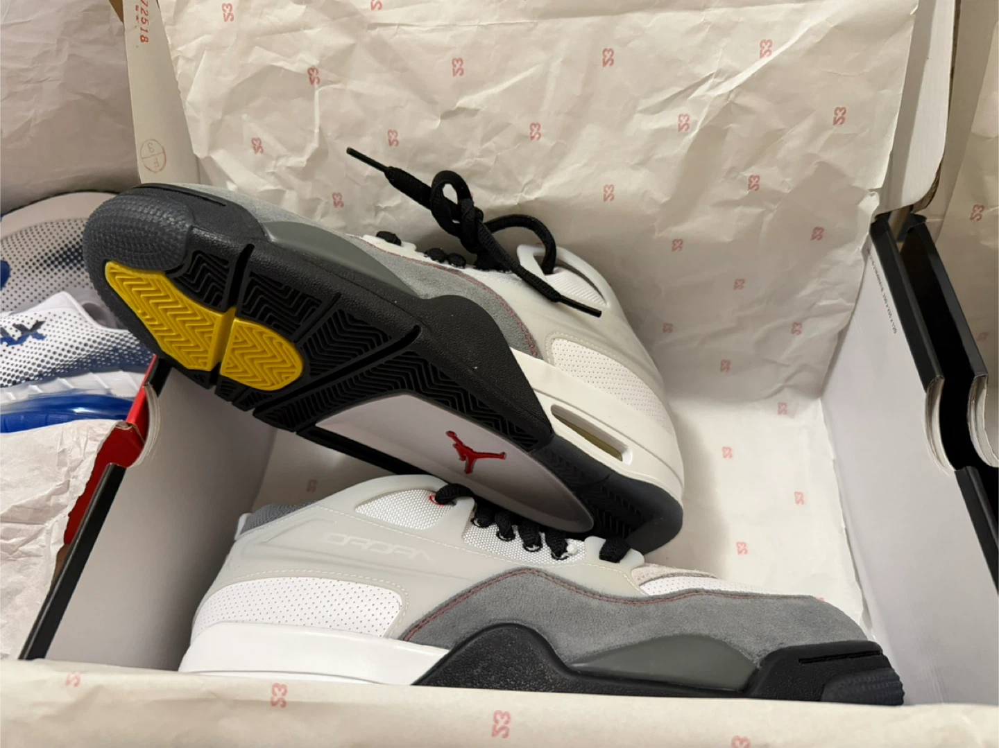 Air Jordan 4 RM PREMIUM - photo 3