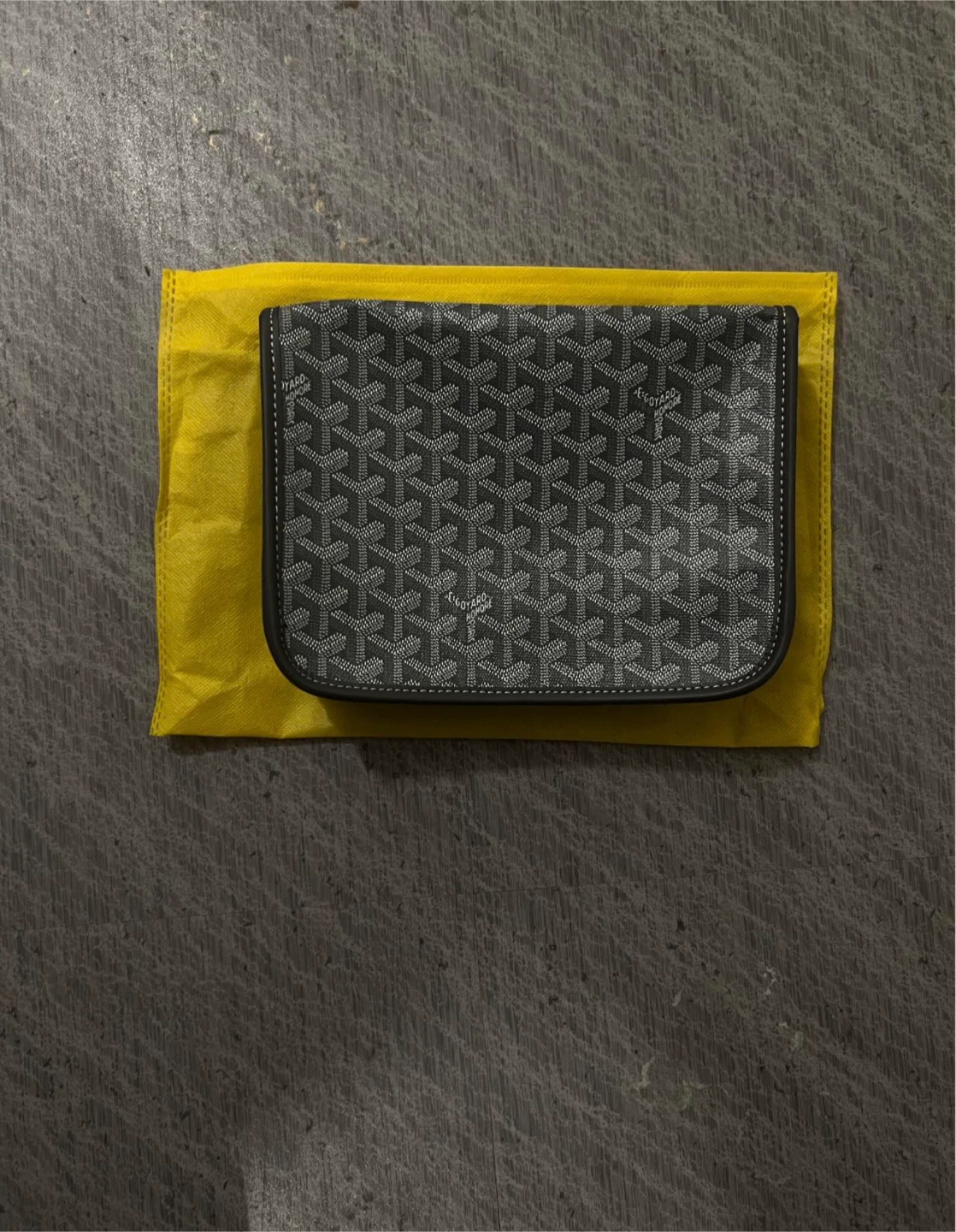 Goyard Clutch Pouch - photo 4