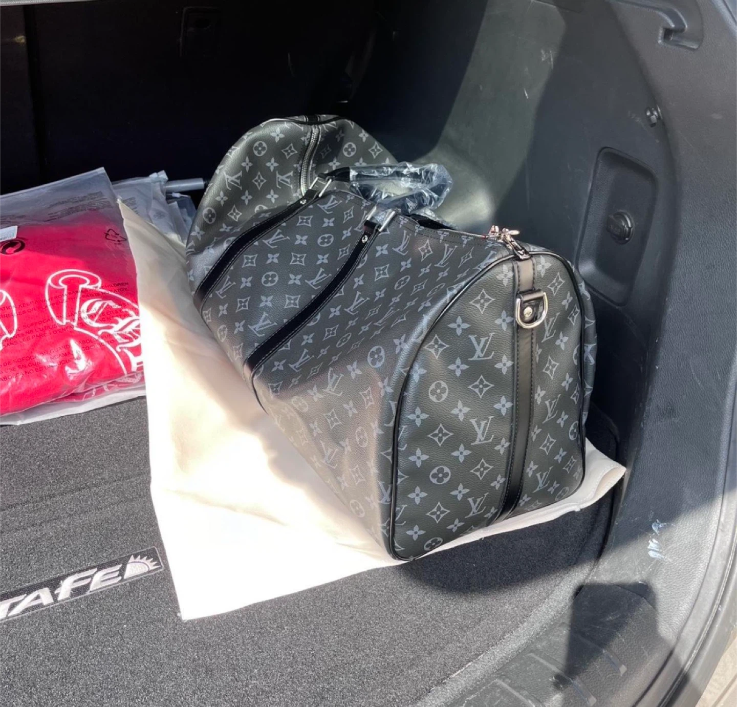 Louis Vuitton Keepall 50 Monogram Eclipse Travel Bag - photo 2