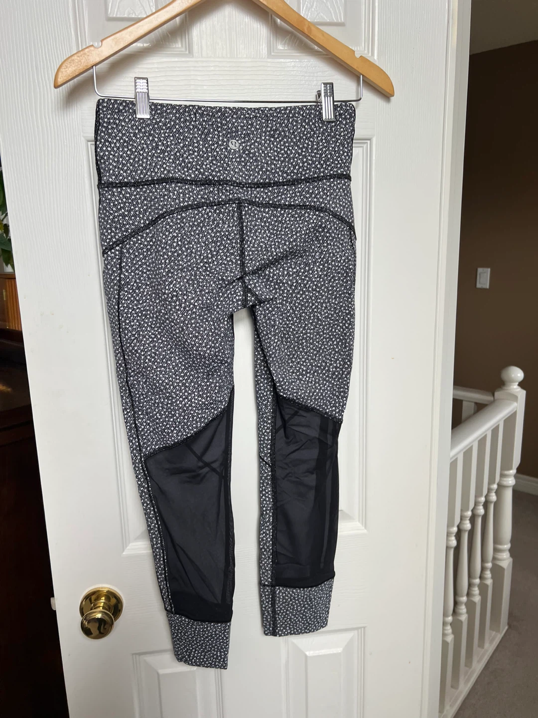 Lululemon Leggings Size 6 - photo 2