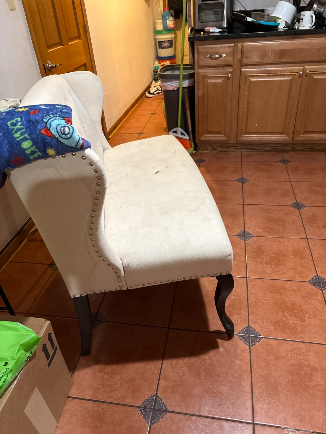 Cream Upholstered Loveseat with Studs - photo 2