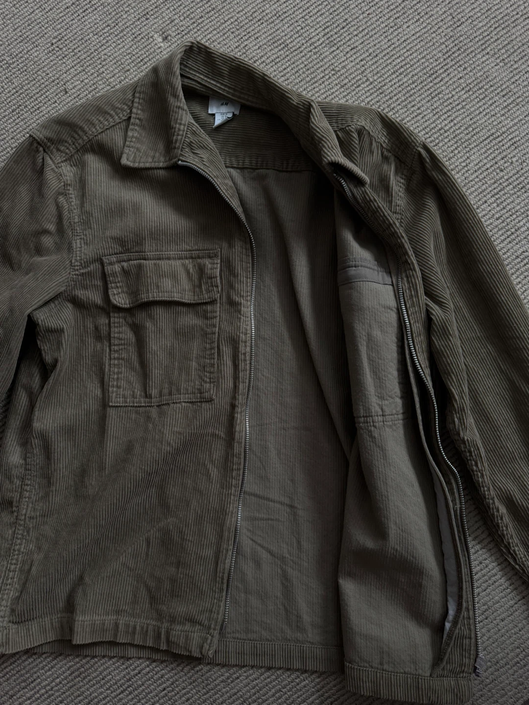 H&M Corduroy Zip-Up Jacket - Medium - photo 2