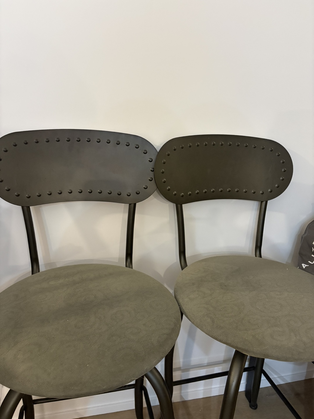 Set of 2 Greeen Bar Stools with Backs - photo 3