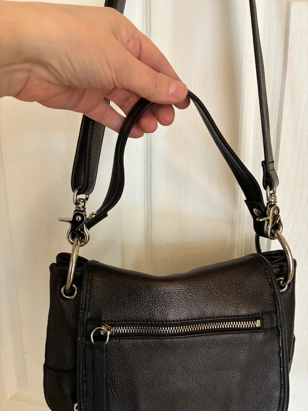Danier Leather Black Crossbody Bag - photo 2