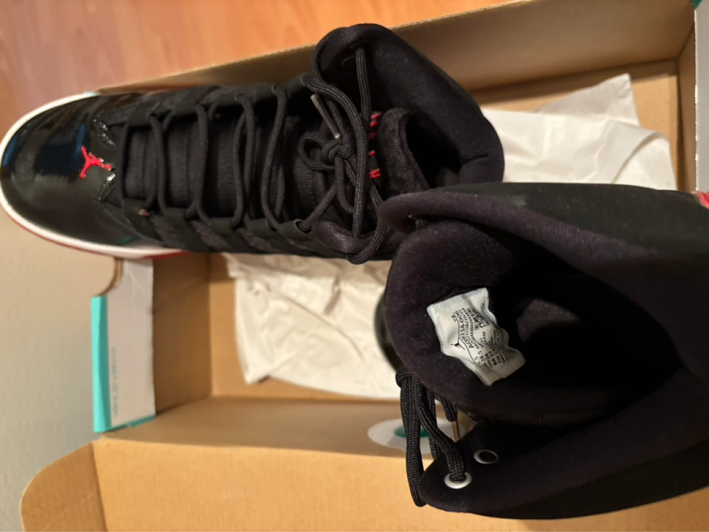 Jordan Max Aura 2 Sneakers Black Red White - photo 2