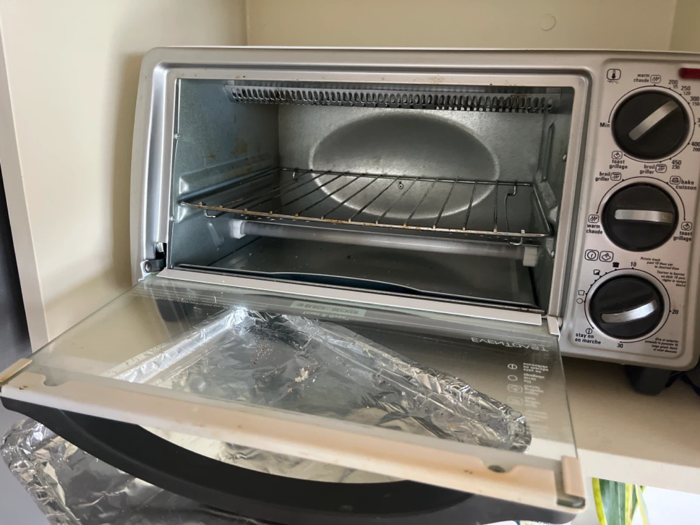 Black & Decker 4-Slice Toast-R-Oven - photo 2
