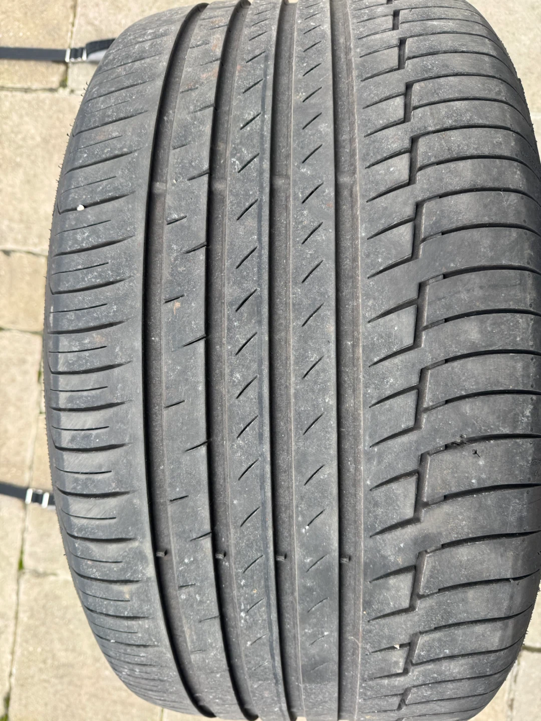 Continental PremiumContact 6 Tire 325/40 R22 Y