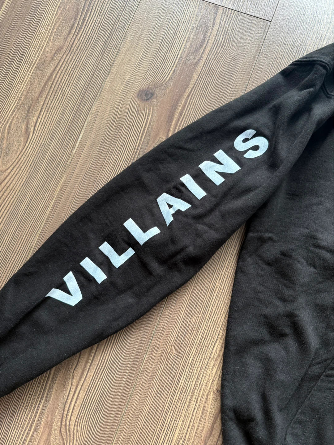 Emma Blackery ‘Villains’ Merch Hoodie - photo 2
