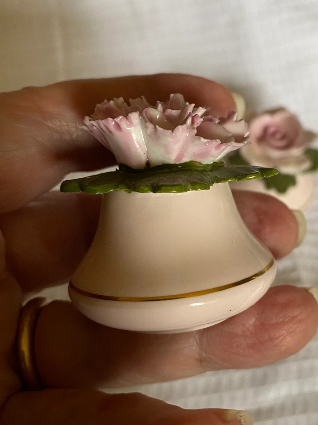 Denton China Salt and pepper shakers - photo 4
