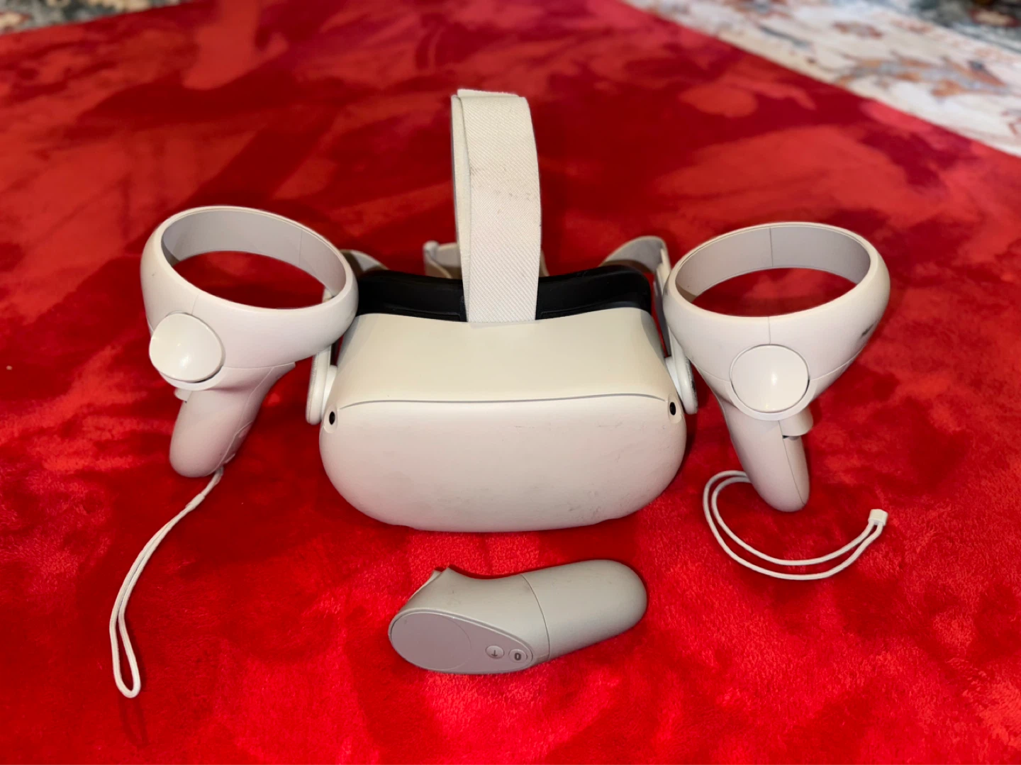 Oculus Quest 2 VR Headset with Controllers