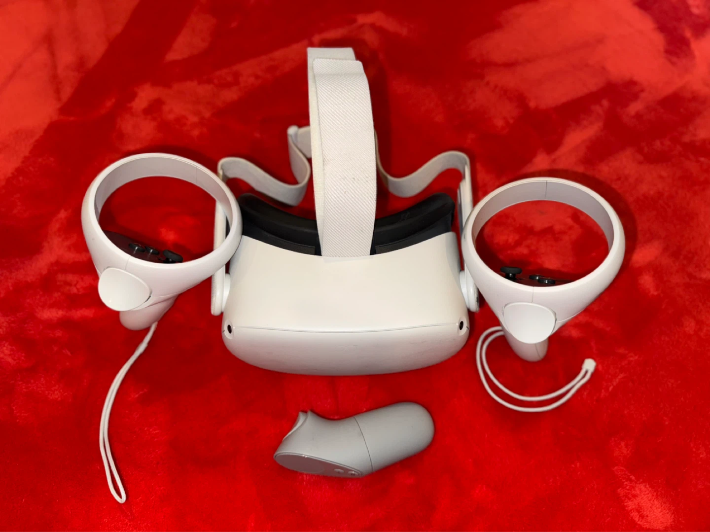 Oculus Quest 2 VR Headset with Controllers - photo 4