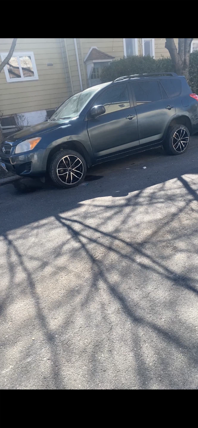 Toyota RAV4 2010