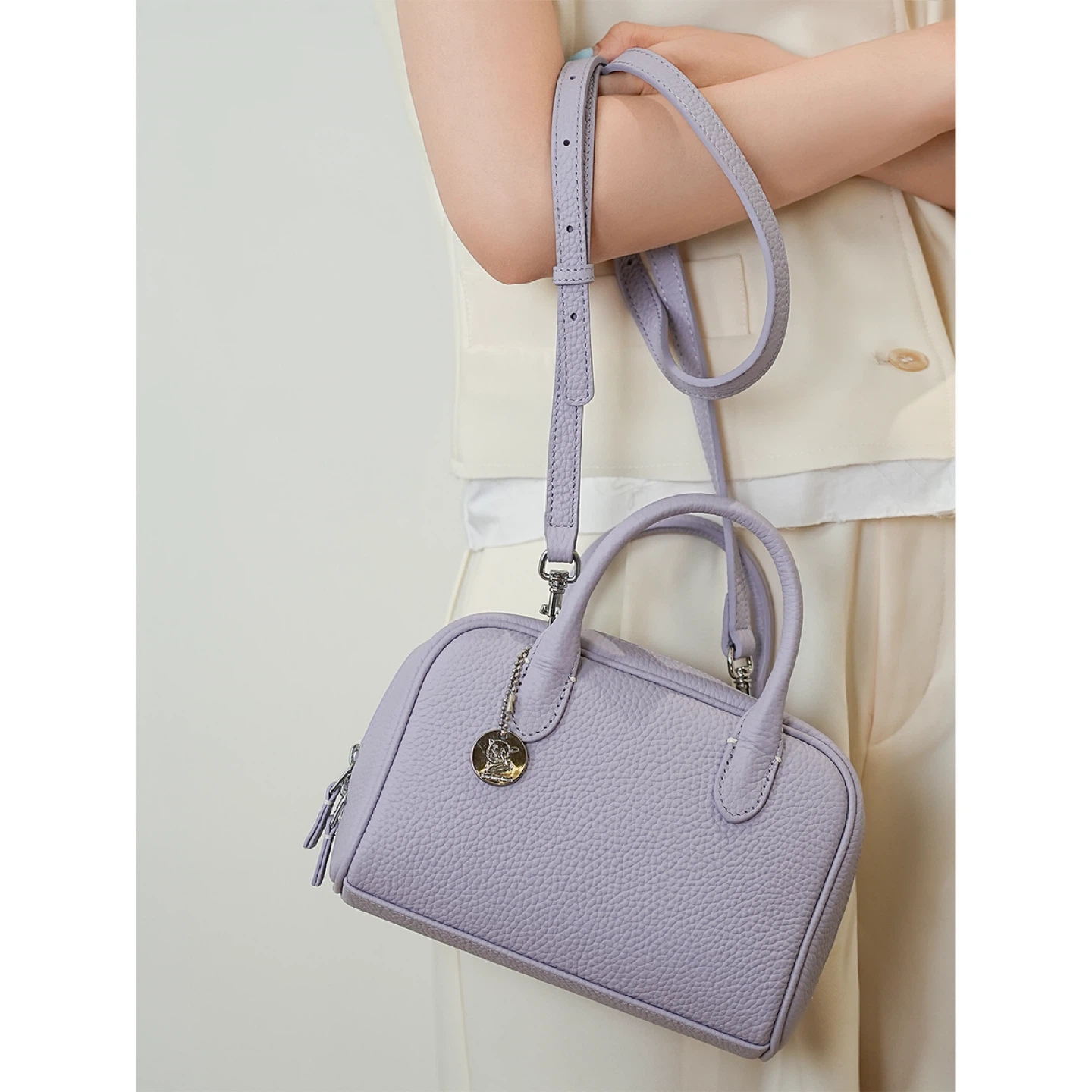 Light White Grey Leather Top Handle Bag - photo 5