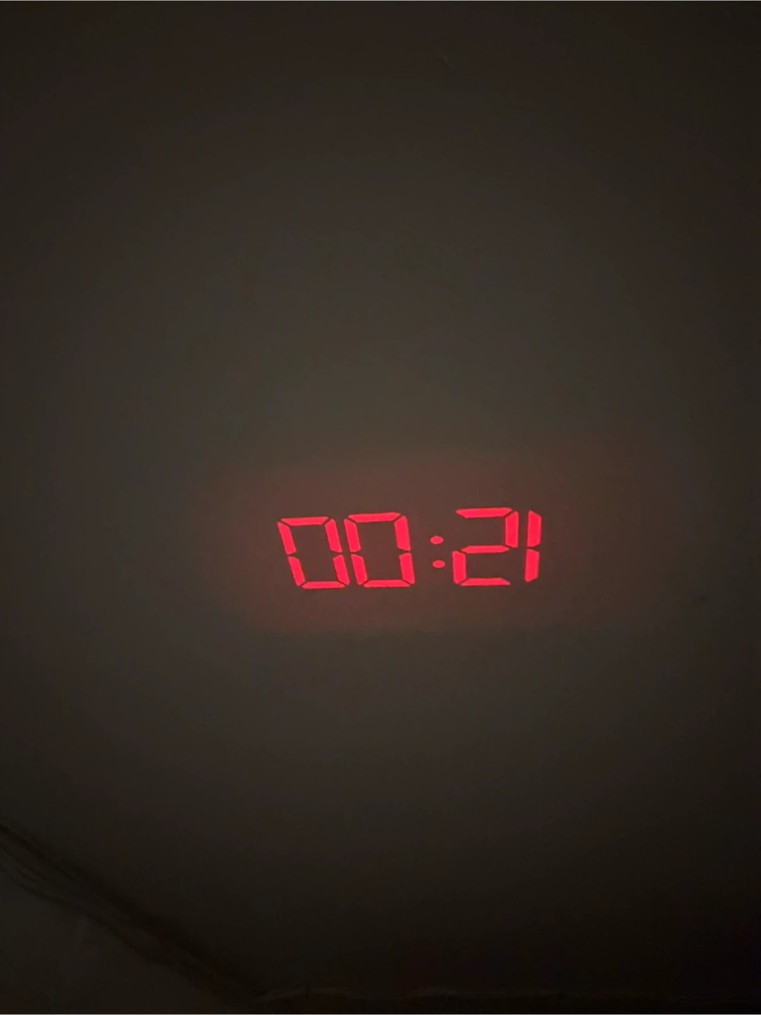 La Crosse Technology Wireless Charging Alarm Clock - photo 2
