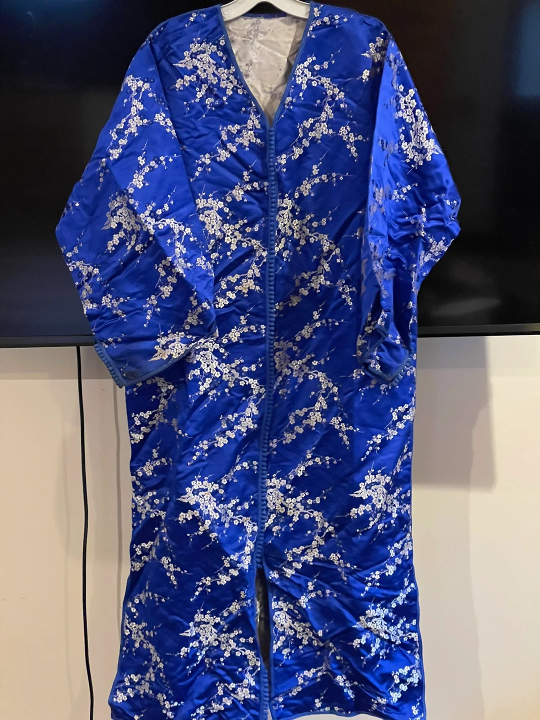 Blue Floral Pattern Kimono Robe