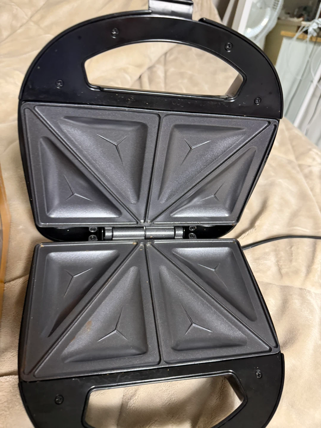Toastmaster Sandwich Maker - photo 3