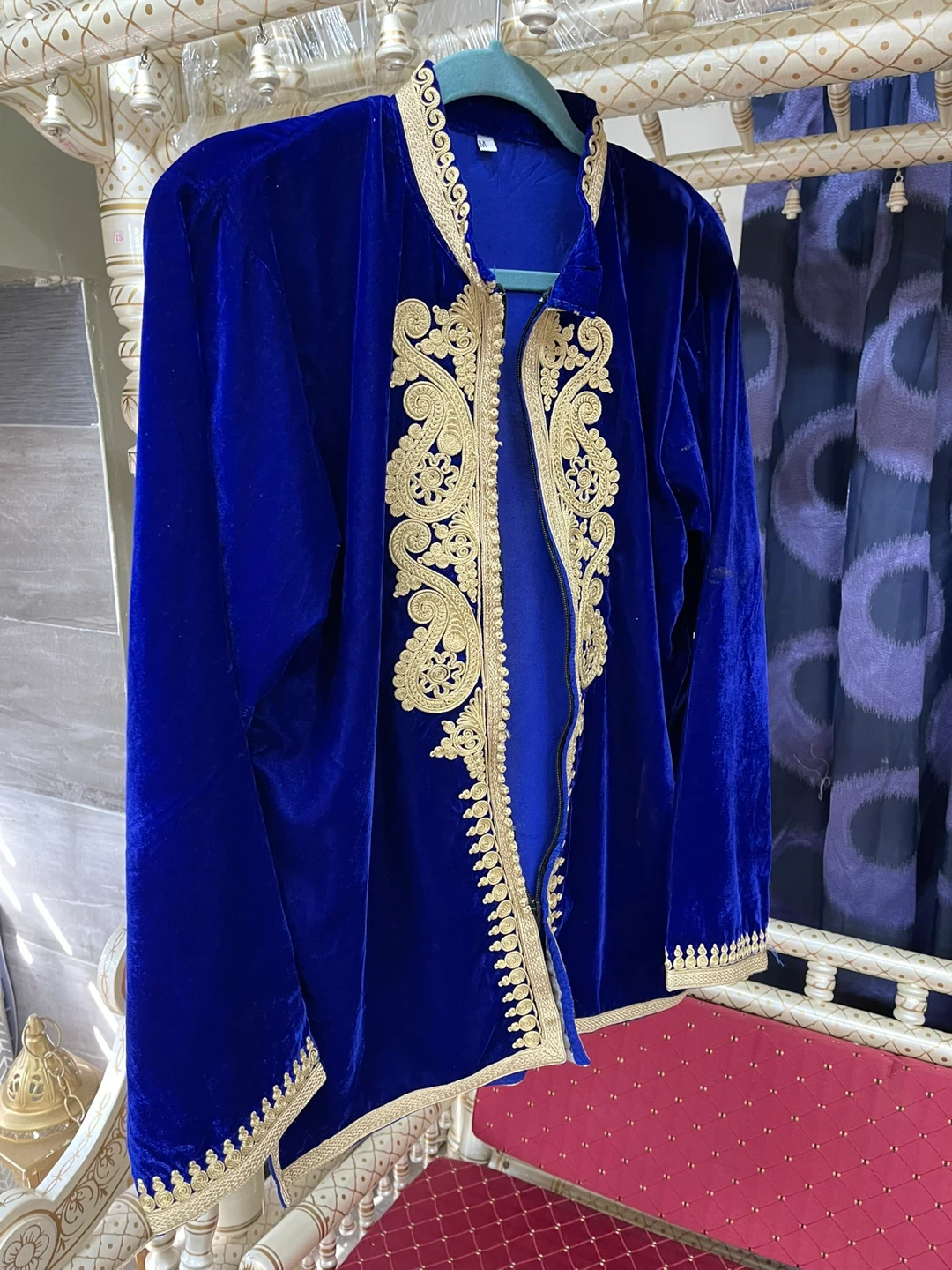 Blue Velvet Kaftan with Gold Embroidery - photo 2