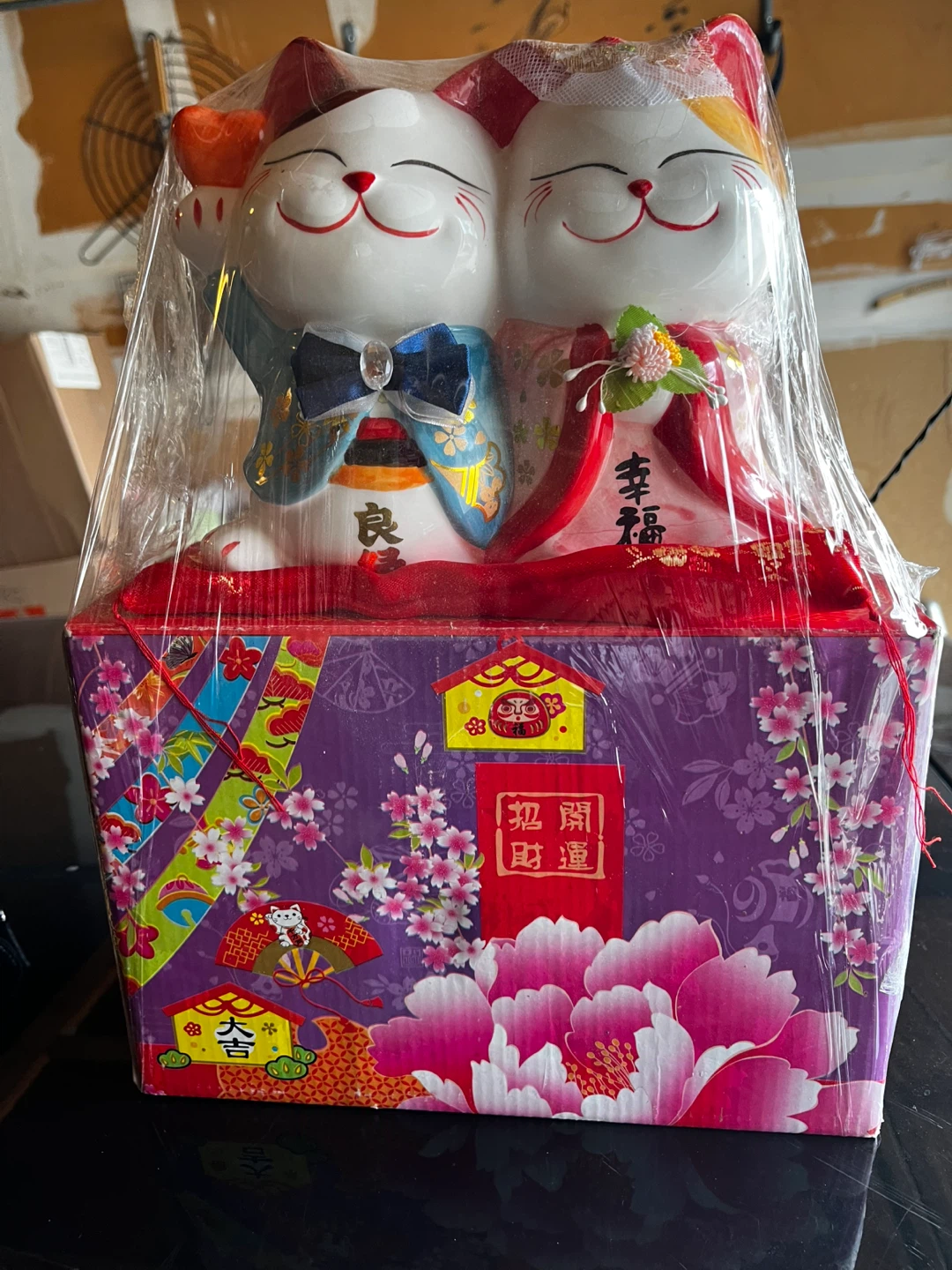 Lucky Maneko Neki cats, Buddha see below