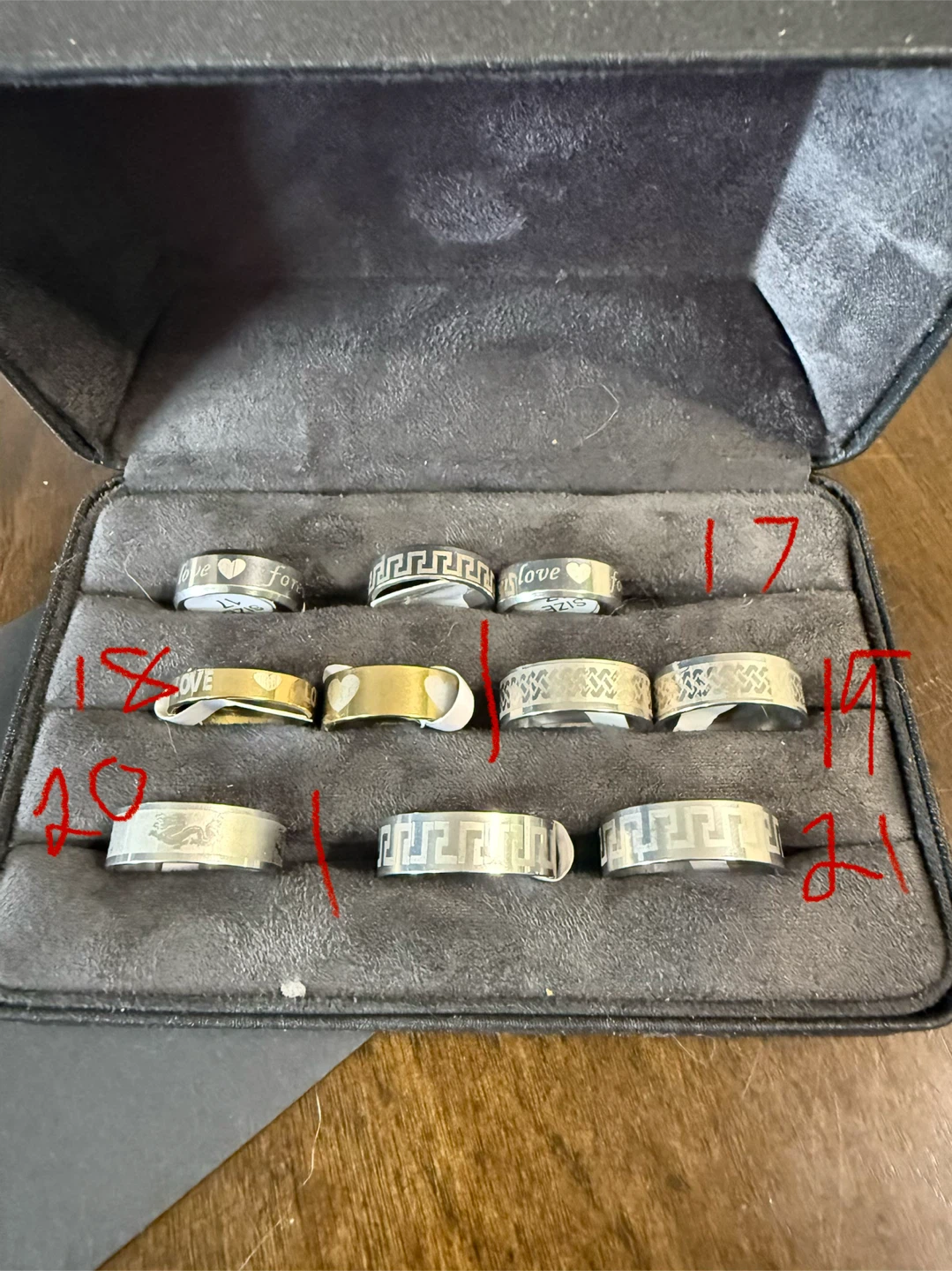 Assorted stainless steel rings