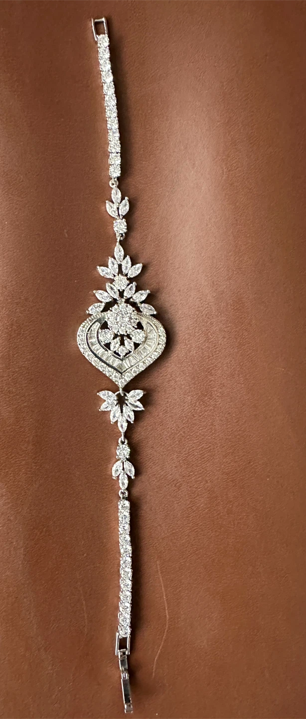 Rhinestone Heart Bracelet
