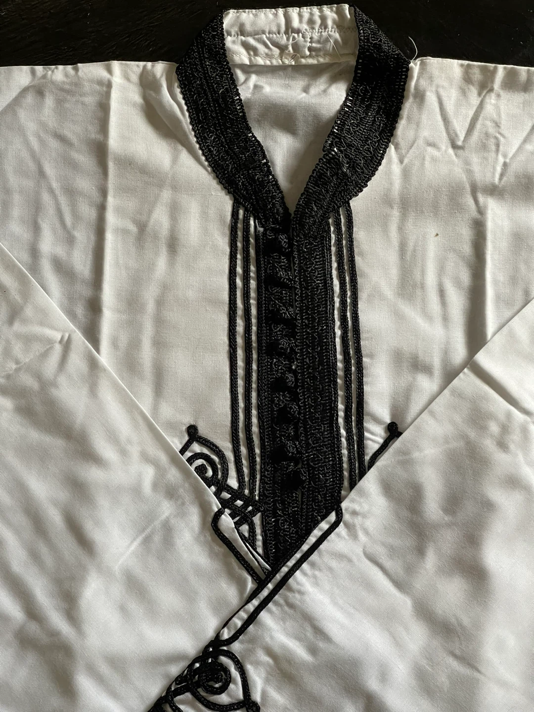 White Thobe with Black Embroidery - photo 2