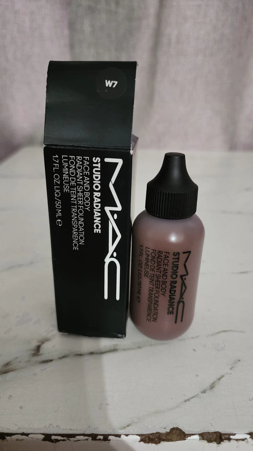 MAC  Face and Body Foundation - photo 2