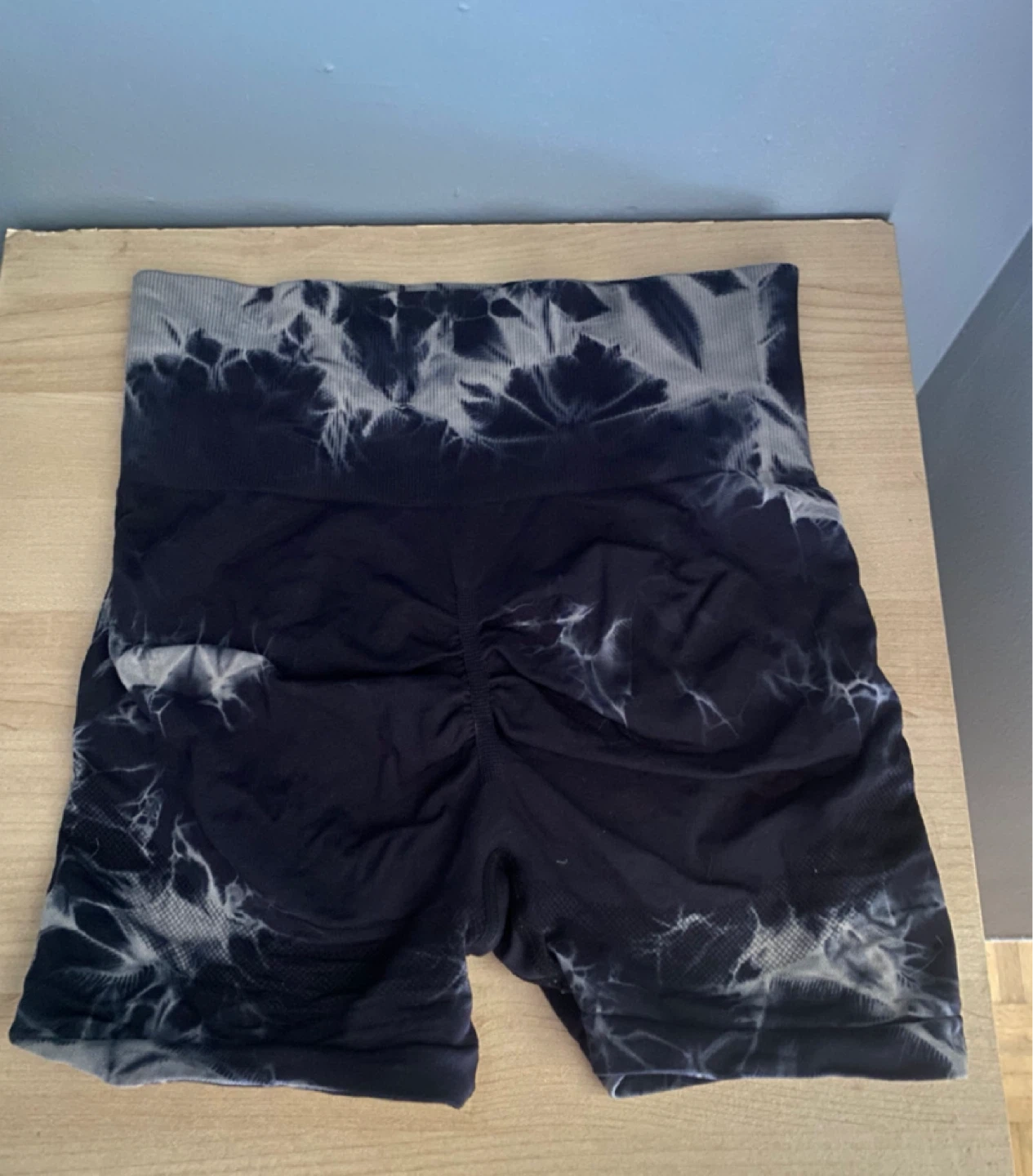 Tie-Dye booty scrunch Workout Shorts - photo 2