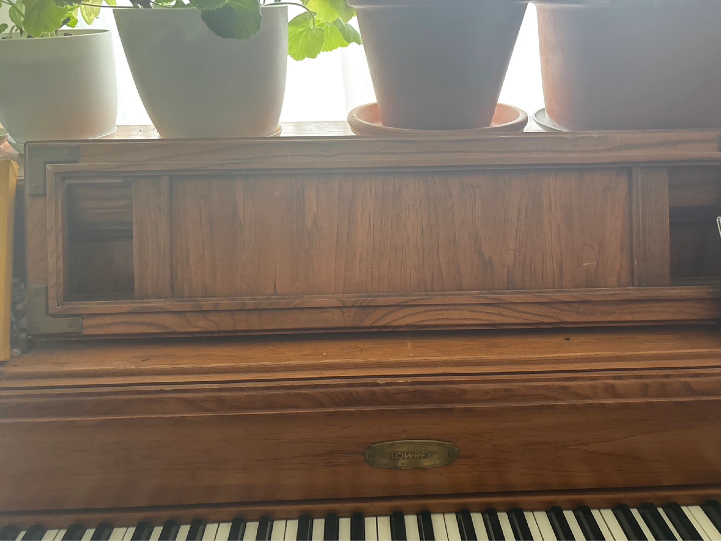 Lowrey Spinet Piano - photo 3