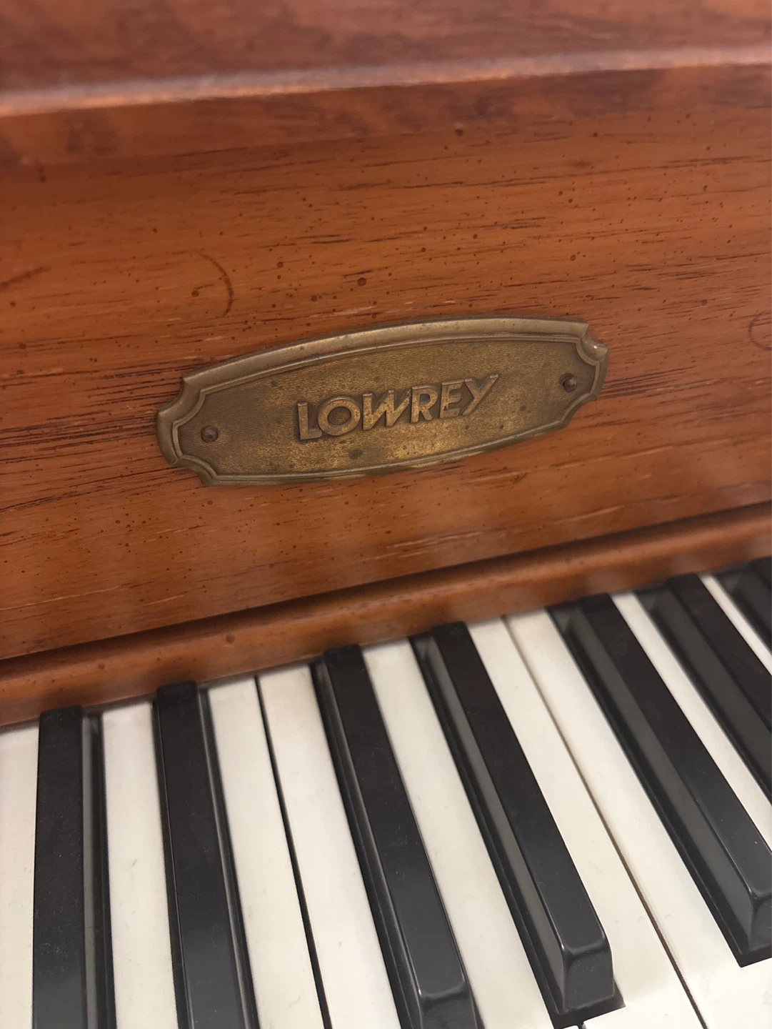 Lowrey Spinet Piano - photo 2
