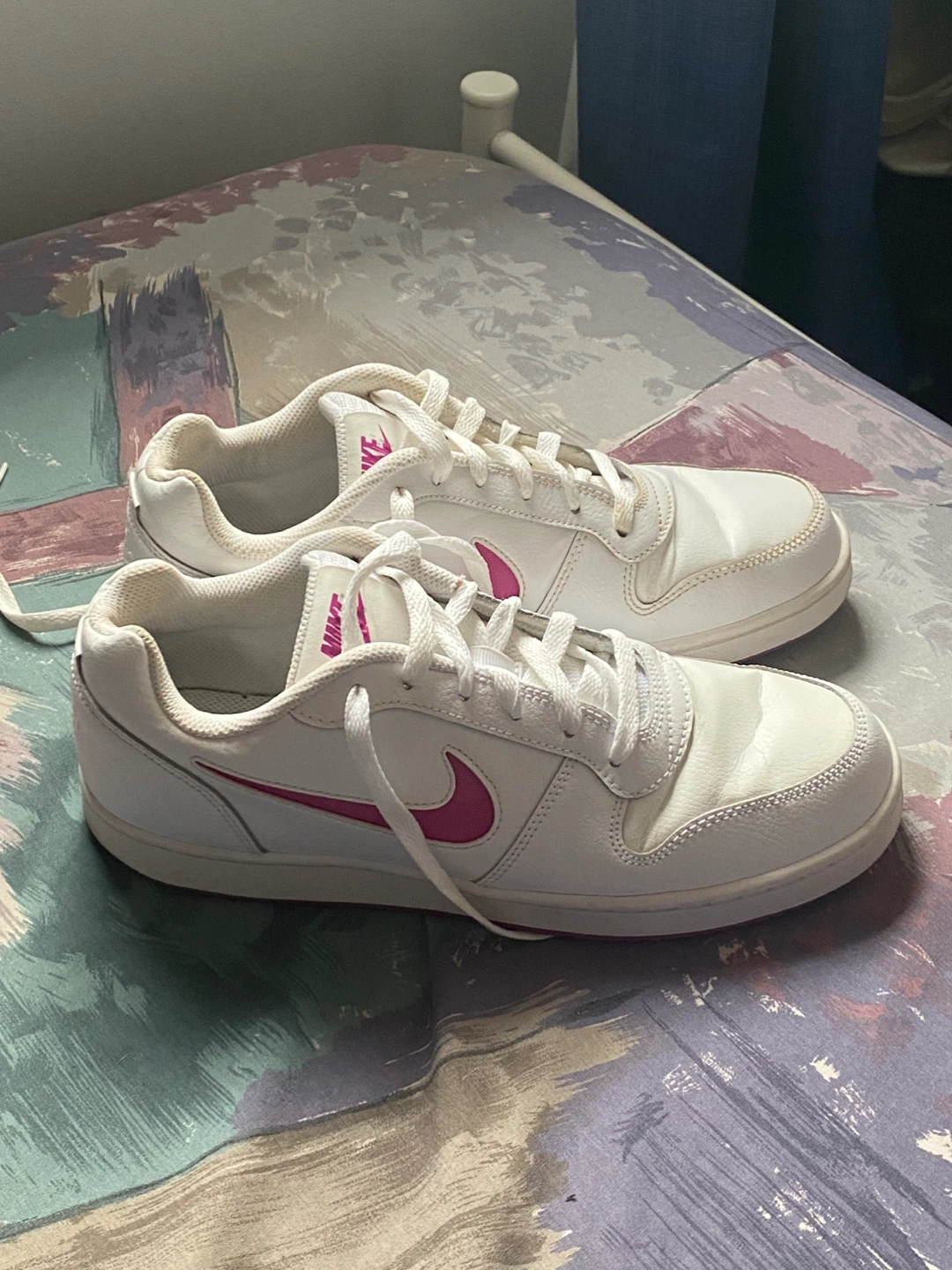 Nike Women's White and Pink Sneakers-10