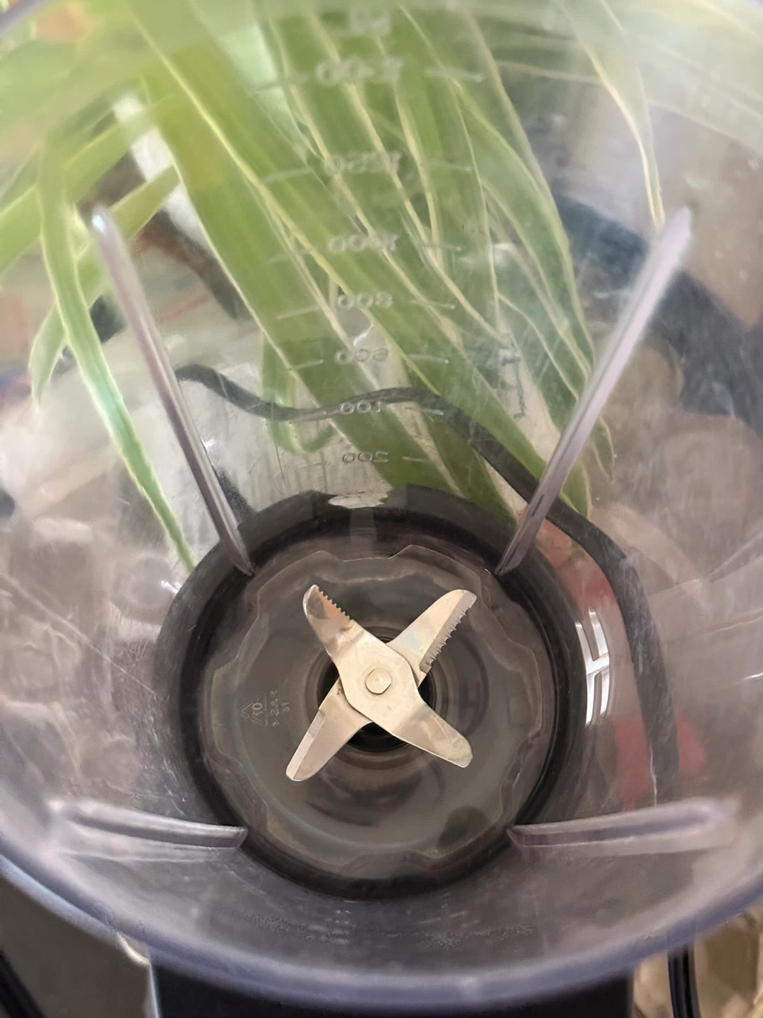 Black Countertop Blender - photo 4