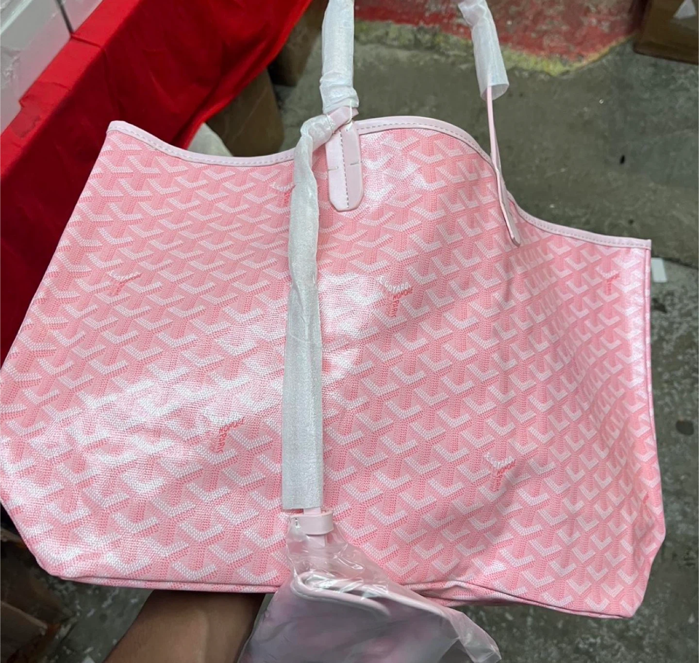 Pink Goyard St Louis Tote Bag - photo 2