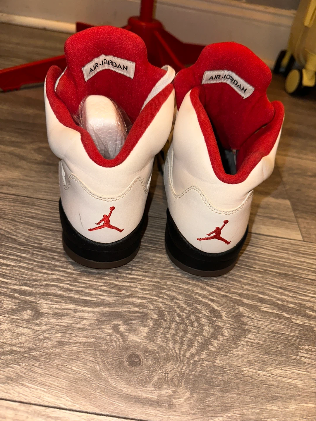 Air Jordan 5 Retro White Red GS 440888-102 Size 6.5Y - photo 5