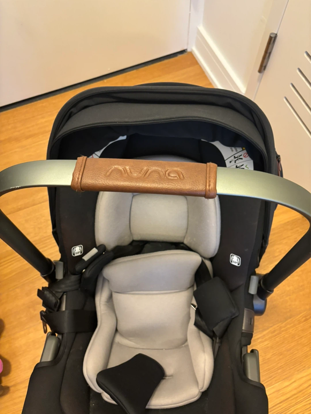 Nuna Pipa Infant Car Seat and Base, used less than 1 year - photo 2