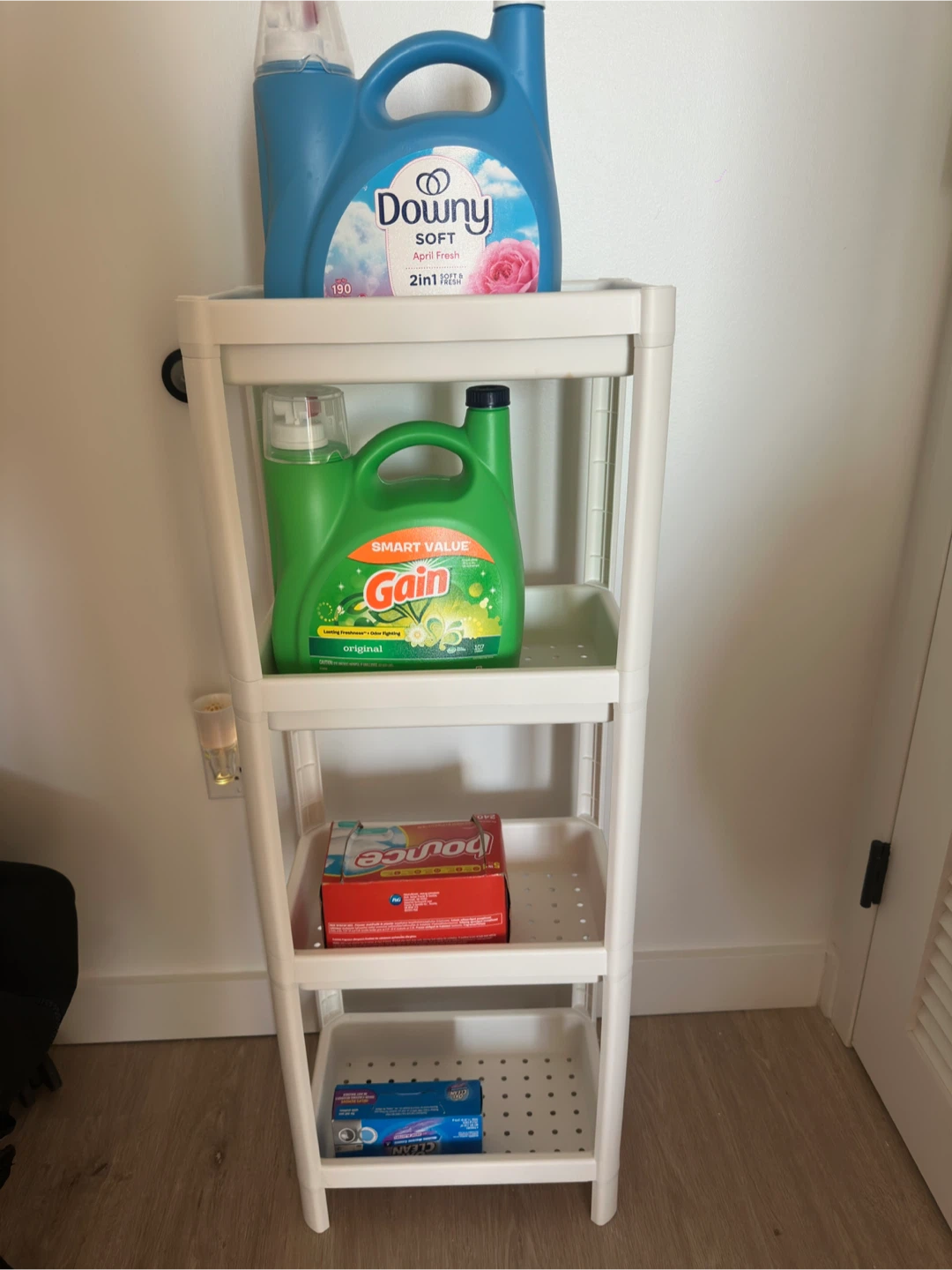 Moving sale / IKEA VESKEN Shelf Unit (White) like new - photo 3