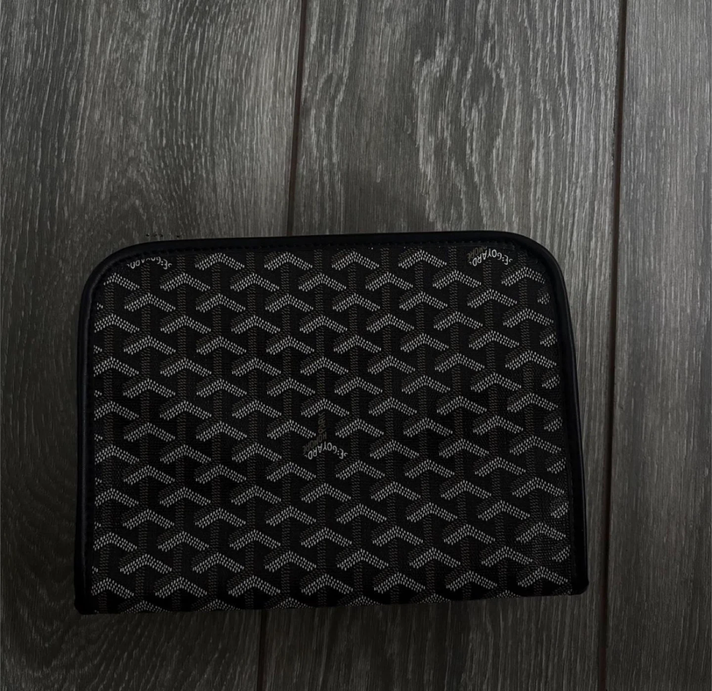 Goyard Chevron Patterned Pouch - photo 2
