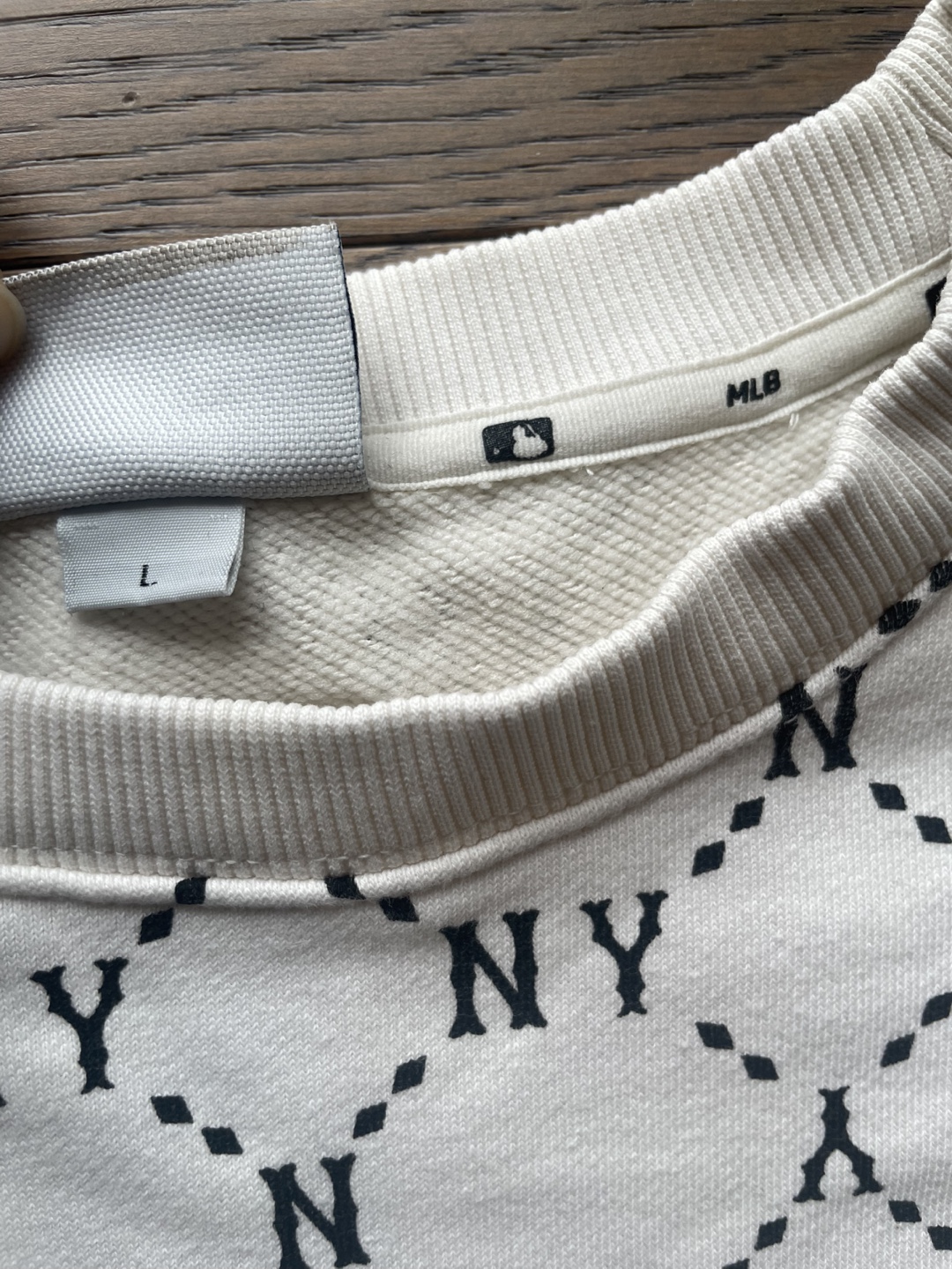 MLB New York Yankees Crewneck Sweatshirt Size L - photo 5