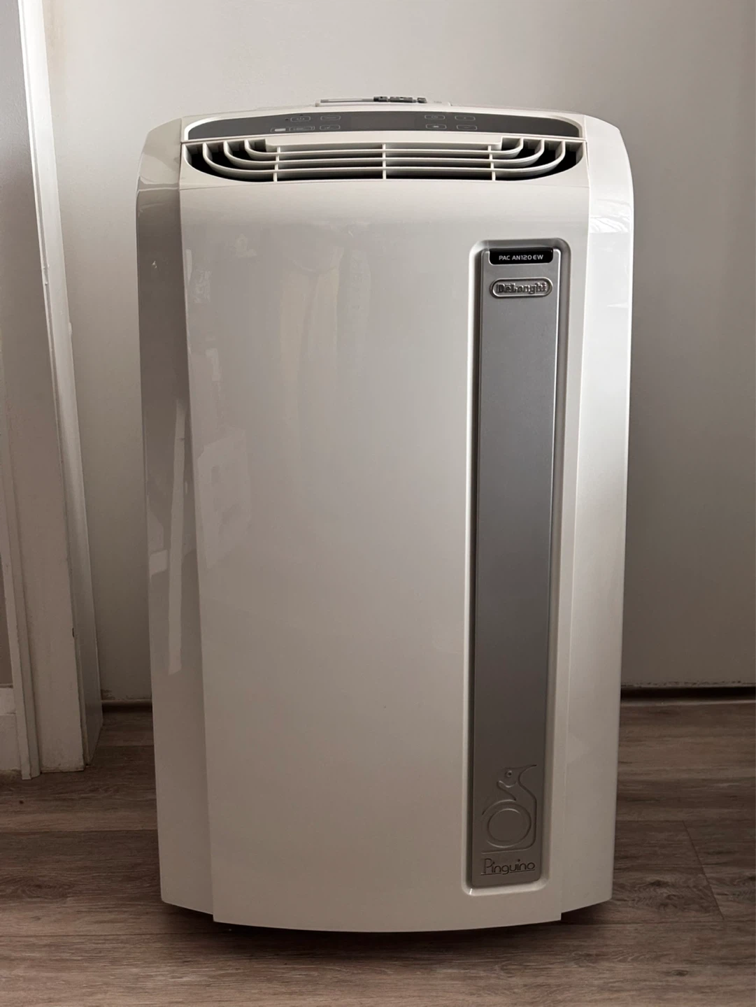 [Moving Sale] DeLonghi Pinguino 3-in-1 Portable Air Conditioner
