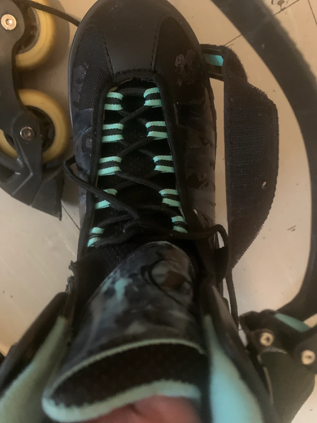 Ultra Wheels Rollerblades Size 9-11 - photo 4