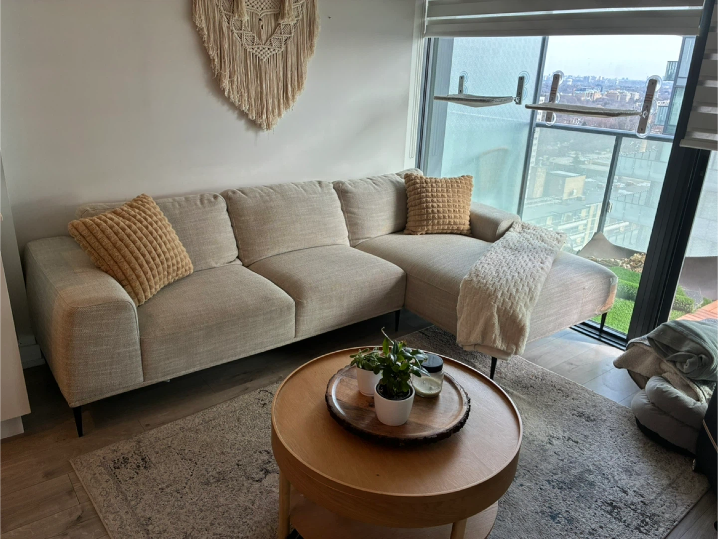 Cream Sectional Sofa , Arthur , MUST