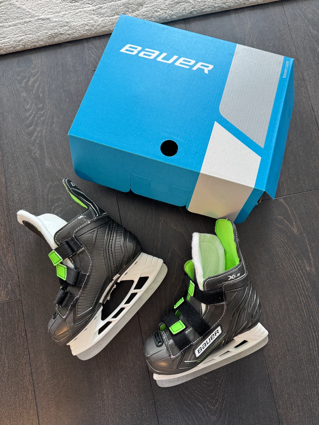 Bauer Youth Skates - Size 10 R