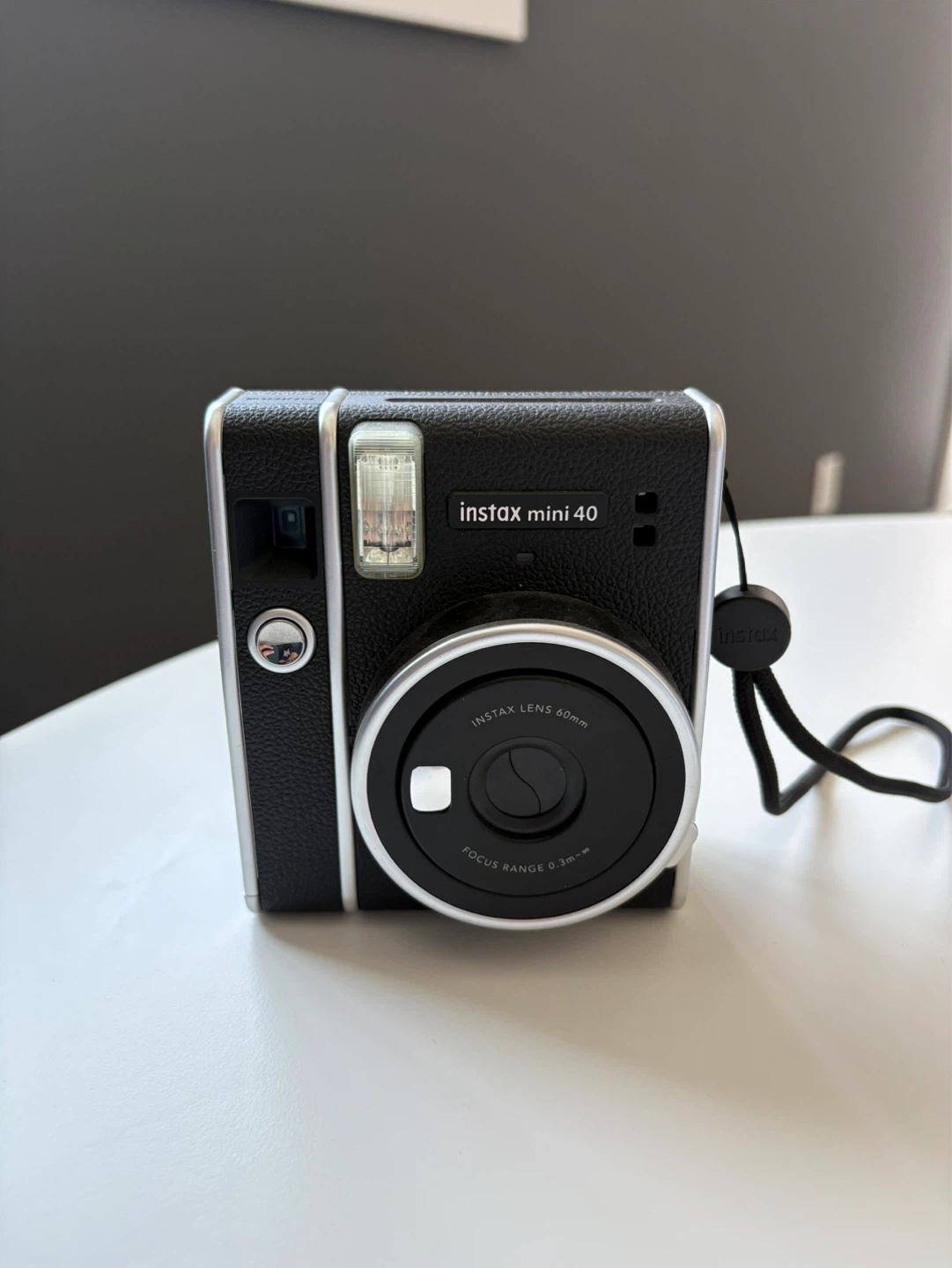 Fujifilm Instax Mini 40 Instant Camera - Black - photo 2